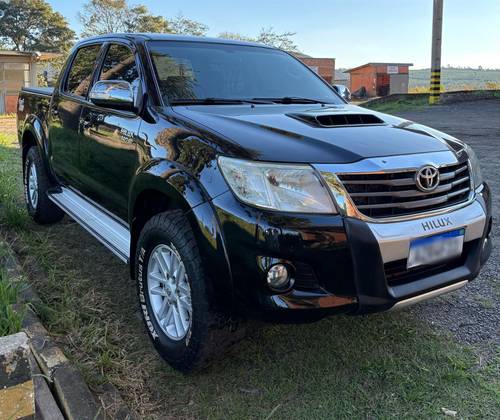 TOYOTA HILUX 3.0 SRV 4X4 CD 16V TURBO INTERCOOLER DIESEL 4P AUTOMÁTICO TOYOTA HILUX 3.0 SRV 4X4 CD 16V TURBO INTERCOOLER DIESEL 4P AUTOMÁTICO